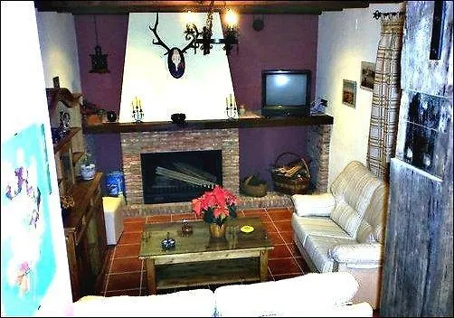 Hostal Vivienda Turística Rural Casa Camilo Segura de la Sierra España