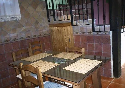Hostal Vivienda Turística Rural Casa Camilo Segura de la Sierra