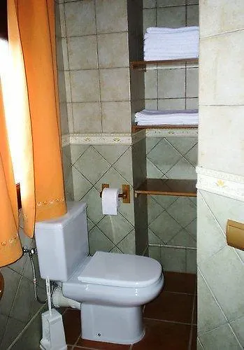 Hostal Vivienda Turística Rural Casa Camilo Segura de la Sierra 0*,